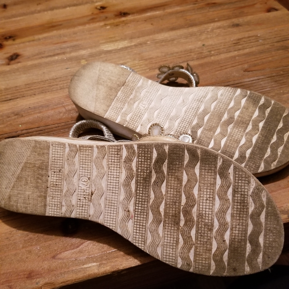 Sandals - Picture 2 of 2